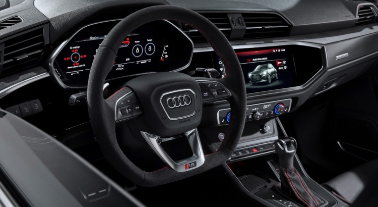 intérieur Audi RSQ3