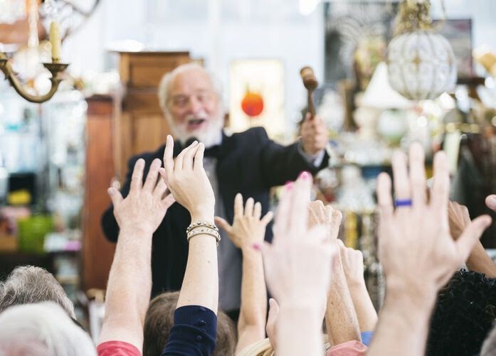 Vente aux enchères Faites de bonnes affaires dans les ventes aux enchères