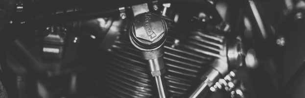 Comment choisir le meilleur magasin en ligne pour acheter ses pièces de moto ?