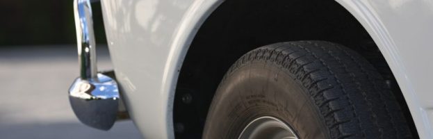 Guide pour choisir le meilleur pneu pour sa voiture